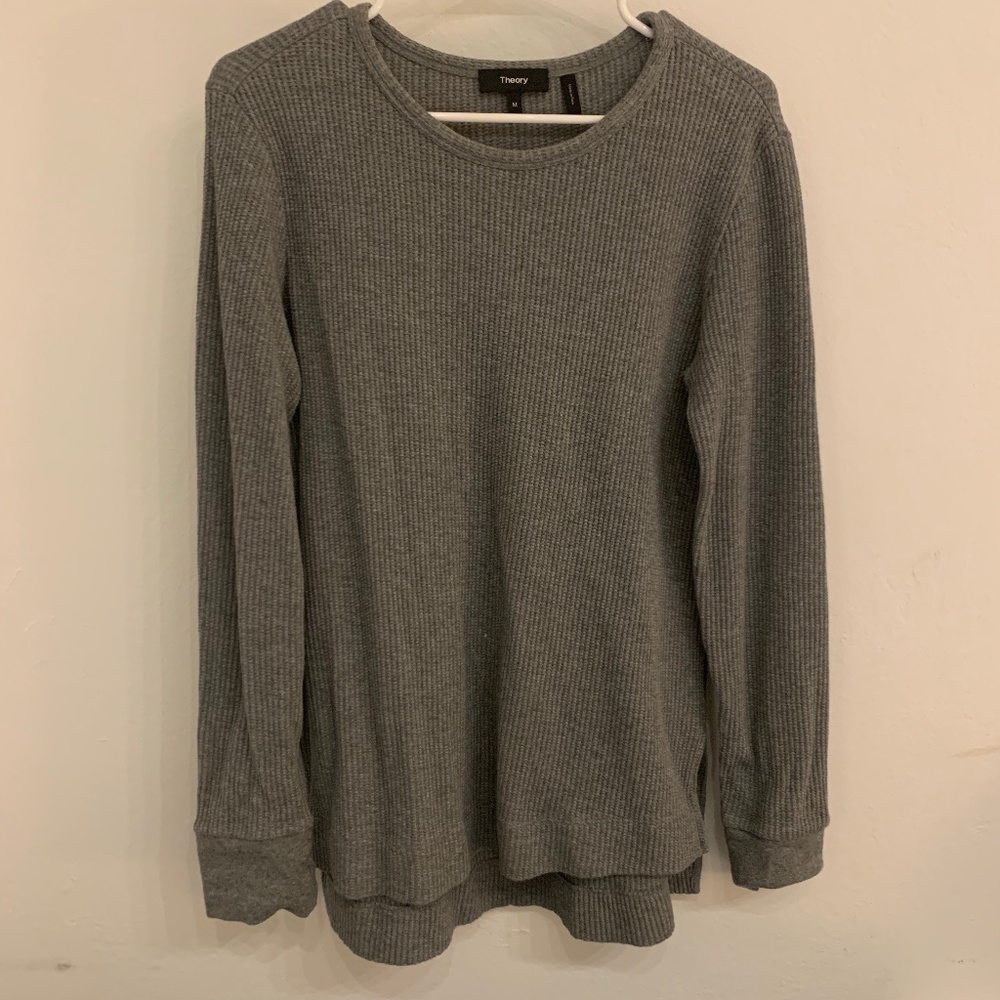 GREY SWEATER